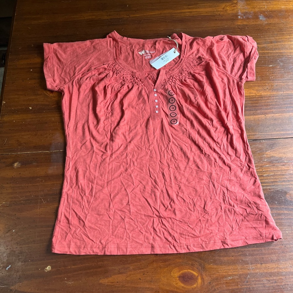 Natural Reflections Coral Button-Accent Tee